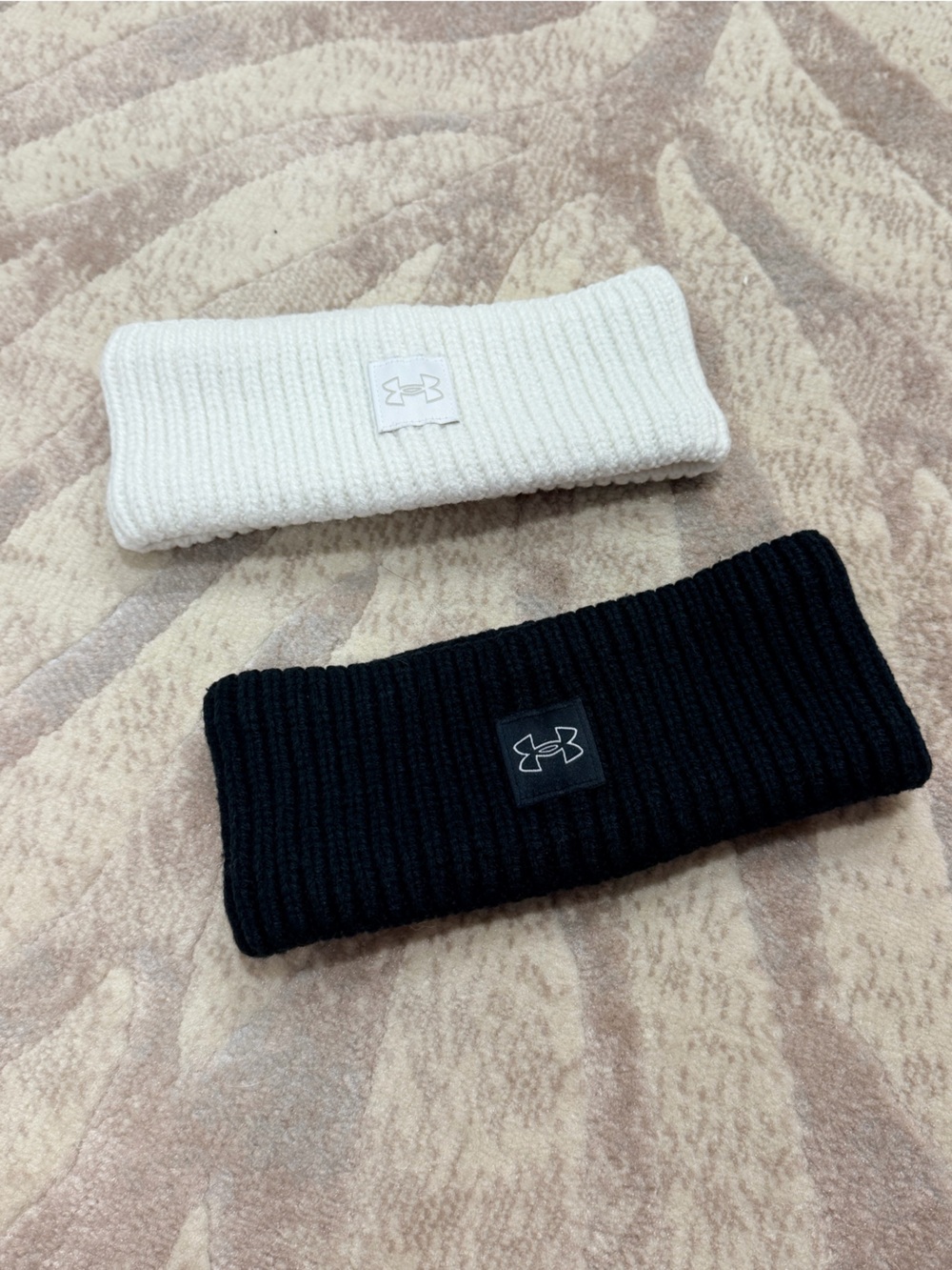Under Armour womens Ribbed Knit Ear Warmer Headbands - Black & White